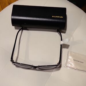 Balenciaga Elegant Black Glasses